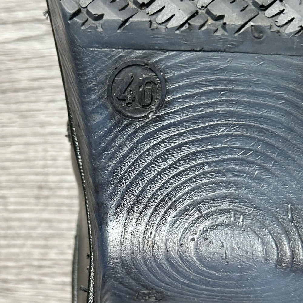 Uggelbo Toffeln Black Leather Clogs | 40 - Picture 6 of 11